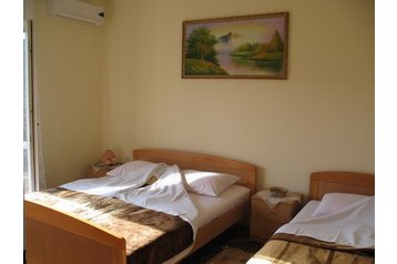 Pension de famille Igalo 8